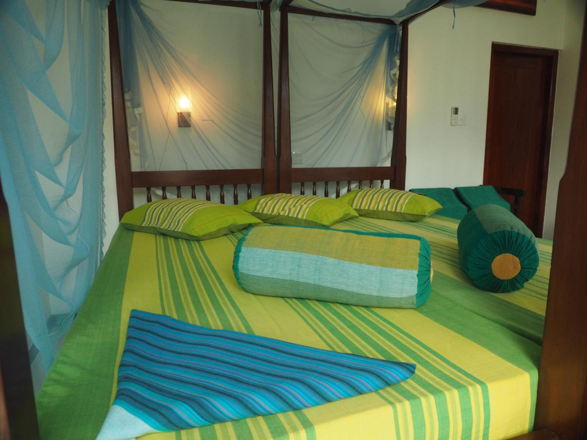 Main Reef Guest House Hikkaduwa Eksteriør bilde