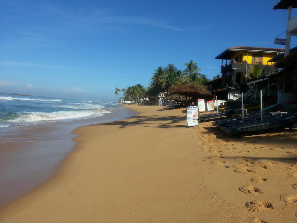 Main Reef Guest House Hikkaduwa Eksteriør bilde